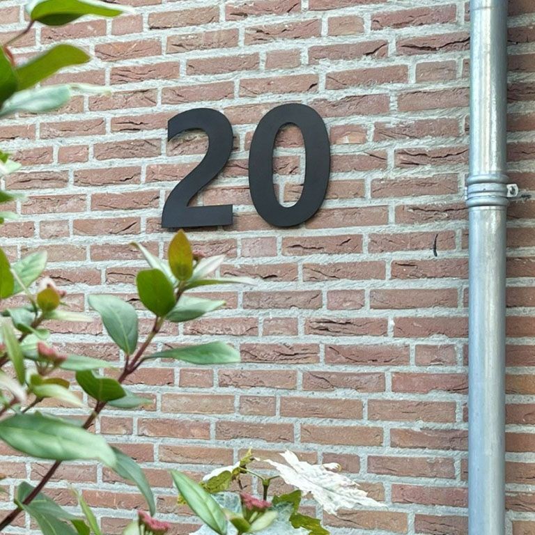 Zwart RVS huisnummer 7 - 30 cm