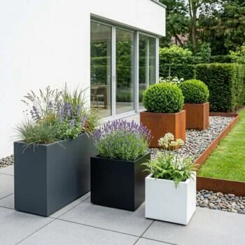 Stalen plantenbak - Rechthoek - 80 x 30 x 80 cm - RAL9005 mat (zwart) - Met bodemplaat - Met wielen